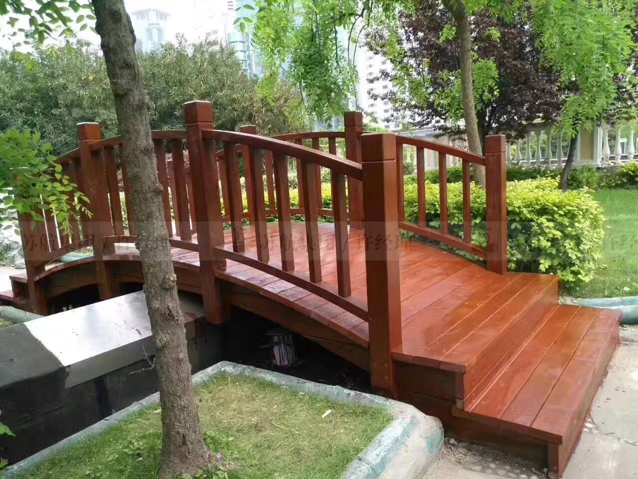 防腐木木桥